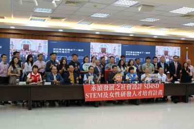 Concours Lépine Wins 5 Golds, 7 Silvers, and 17 BronzesImage